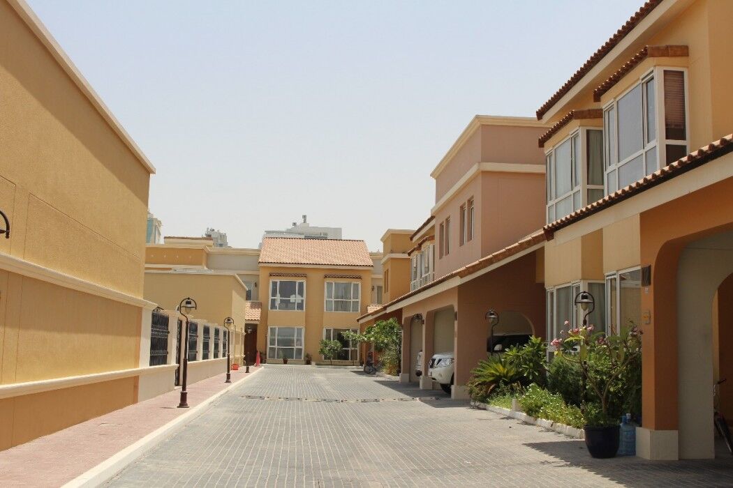 Barsha Gardens By J5 Holiday Homes Dubai Exteriör bild